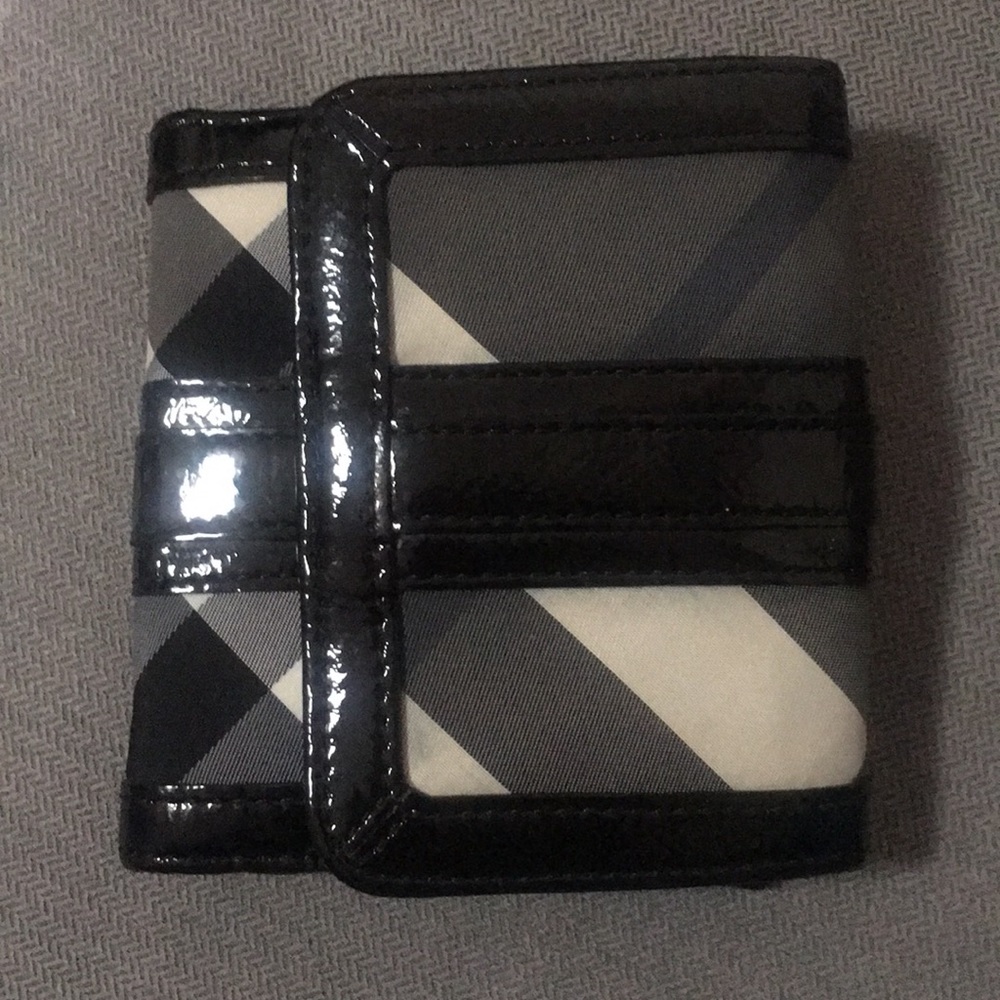 Like new Burberry wallet